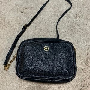 Crossbody purse